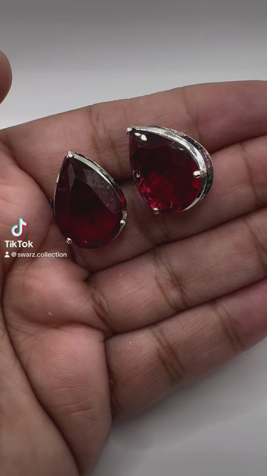 Swaorzki studs